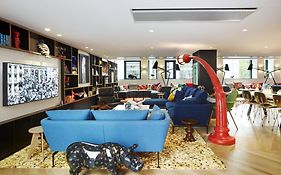 citizenM Paris Champs-Élysées